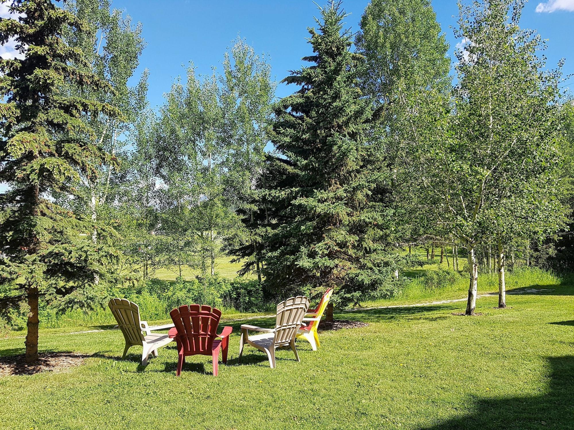 Sunset Mountain Inn Canmore Exterior foto